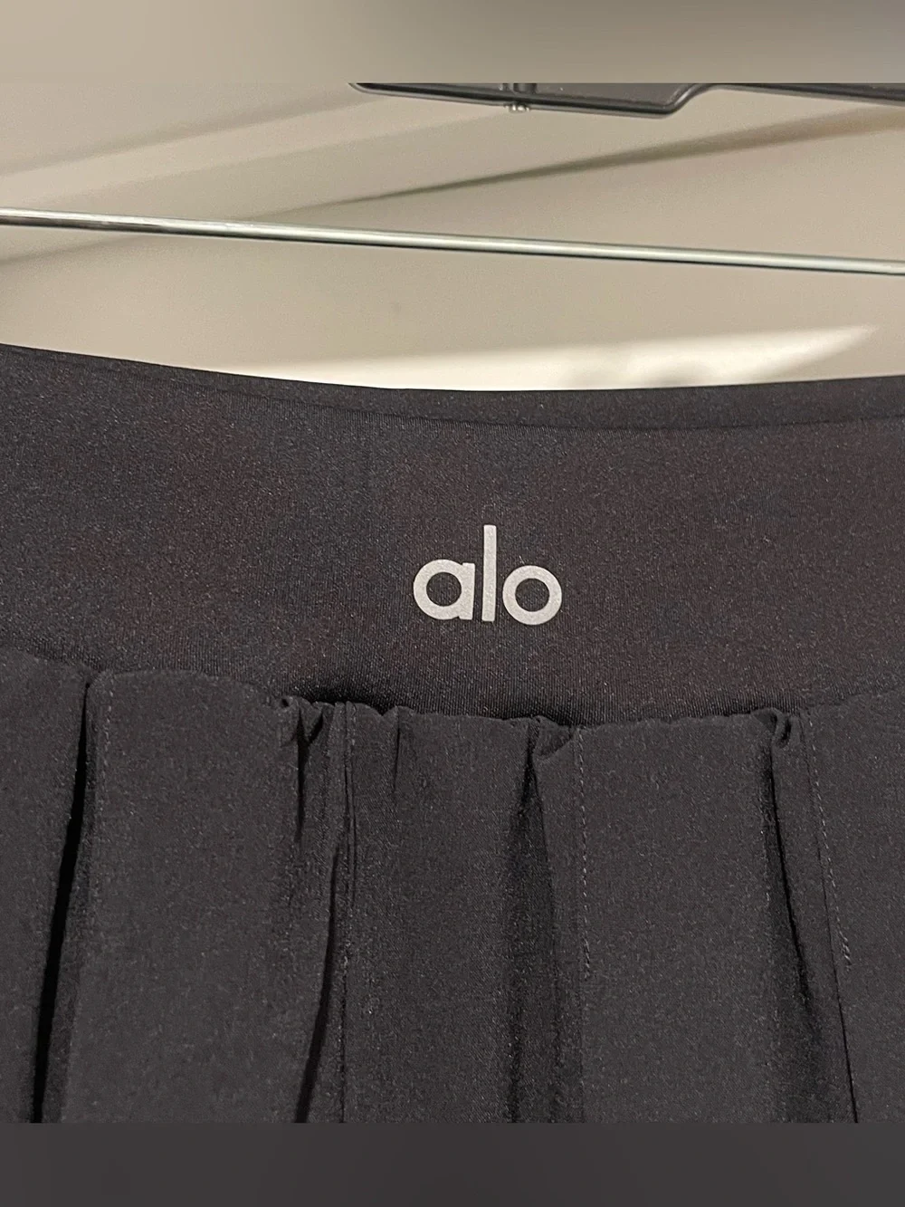 ALO Yoga Black Pleated Tennis Skirt